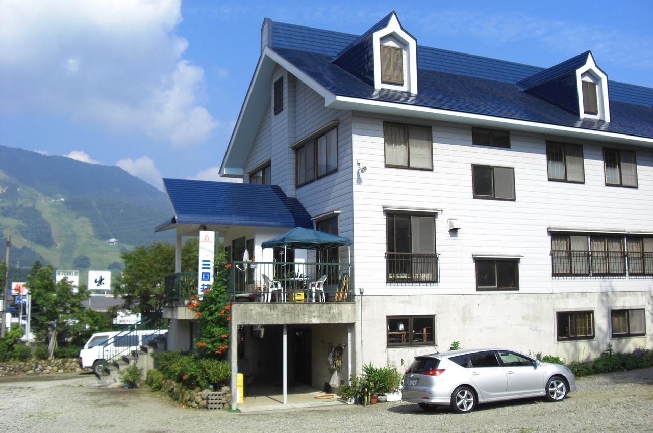 Naeba Mikuniso Hotel Kusatsu  Exterior foto